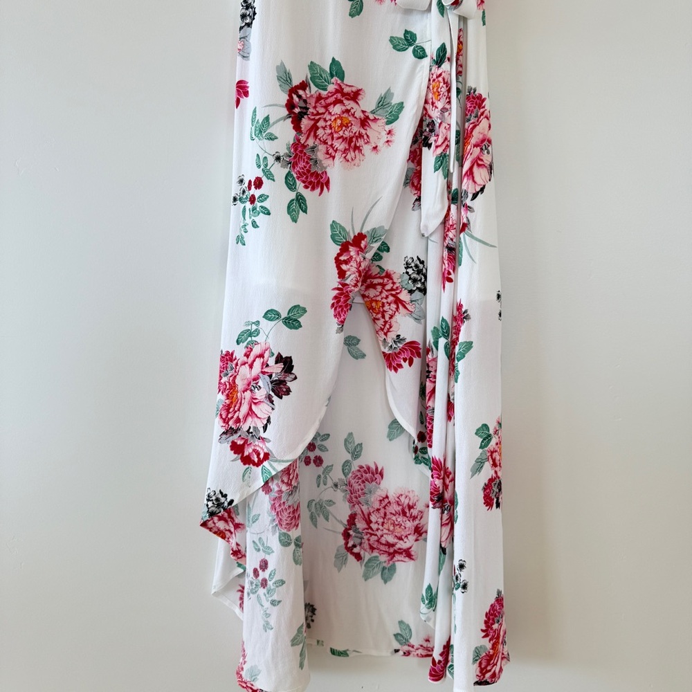 NWT MINKPINK Pretty Petals Wrap Front Dress Ivory Pink Floral High Low Womens XS - Picture 6 of 11
